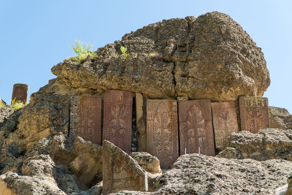geghard-khachkar.jpg